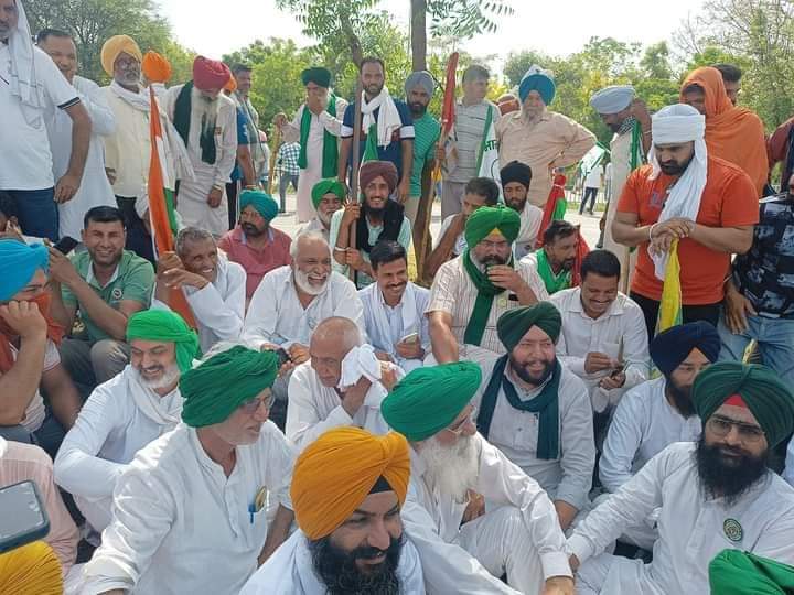 _Lohagarh's tweet image. #पीपली में किसानों ने जीटी रोड ब्लॉक किया 

#GTRoad #जीटीरोड़