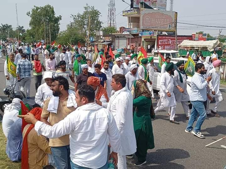 _Lohagarh's tweet image. #पीपली में किसानों ने जीटी रोड ब्लॉक किया 

#GTRoad #जीटीरोड़