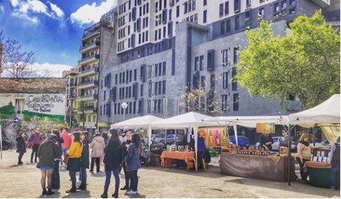 MesFresques's tweet photo. Última setmana per fer-nos comandes! Us esperem aquest dissabte 17 al @mercatpagesvallcarca per celebrar com cal el tancament amb música, menjar i beure :)
ah! i tenim una primícia: aviat us presentarem un projecte afí on continuar demanant cistelles https://t.co/o3jHtW0ZBP