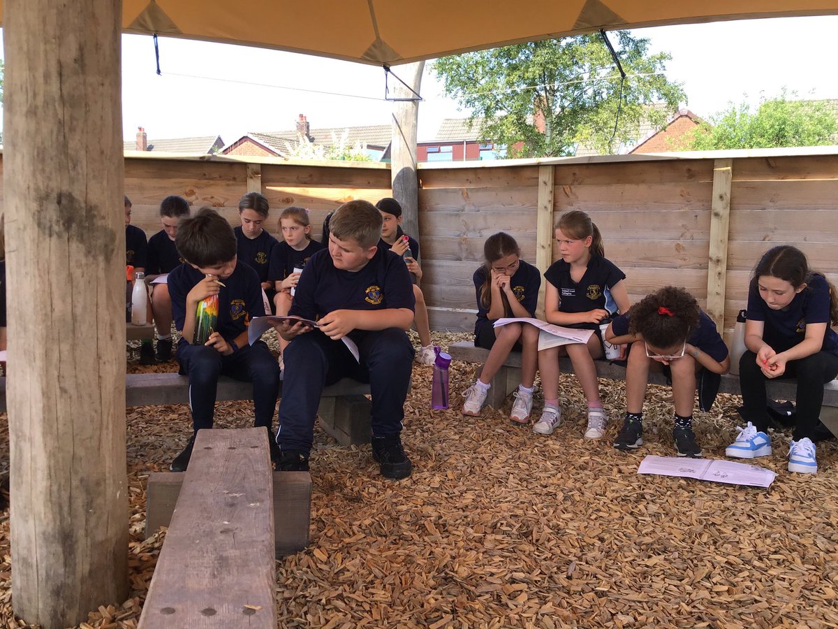 @stmariesyear5 tweet media