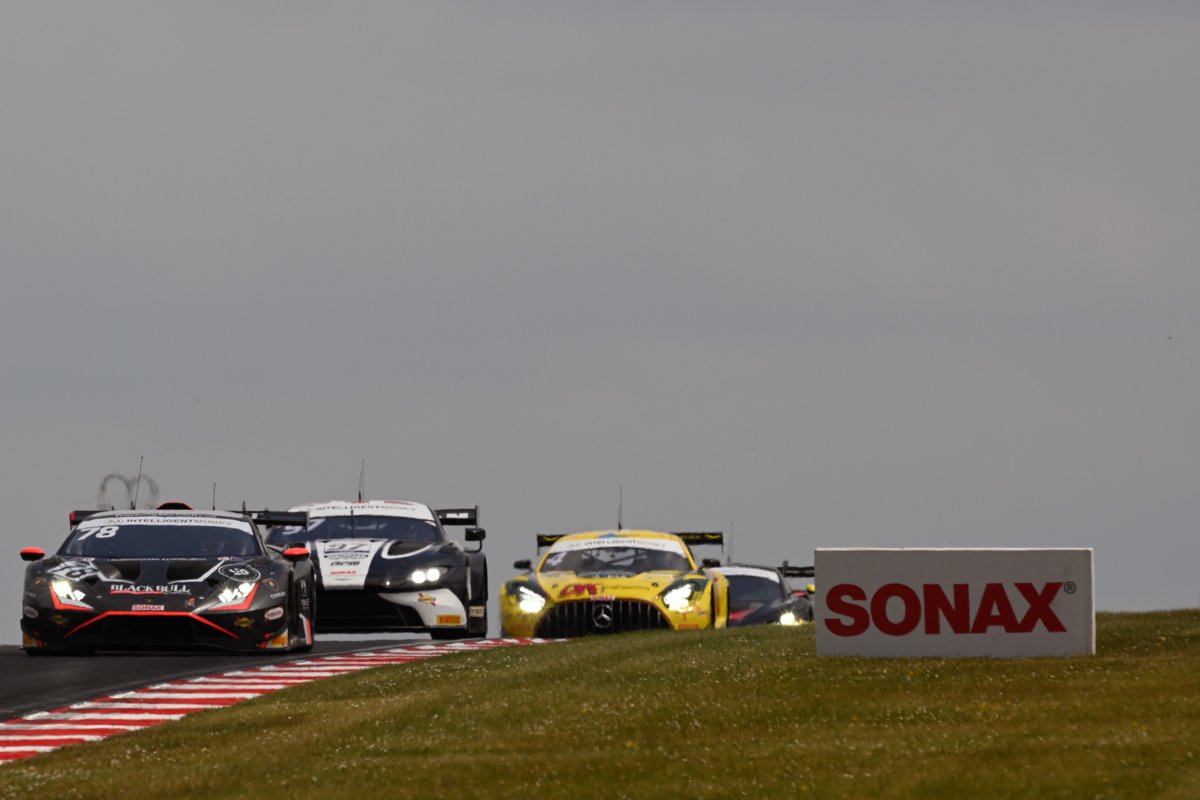 More racing this weekend as the <a href="/BritishGT/">🇬🇧 #BritishGT 🏁</a> Championship heads to Snetterton, where it's set to be a scorcher!

Head to the British GT website to reach the weekend preview.