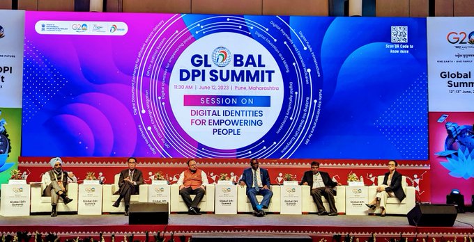 UIDAI's tweet image. "Digital identity for empowering people", Aadhaar is enhancing access to various services. #Faceauthentication is now enhancing the ease of living. #G20DEWG Session moderated by
@ceo_uidai
&amp;amp; deliberations by #OECD, #Ekstep #Phillipines, #WorldBank
@GoI_MeitY
@_DigitalIndia