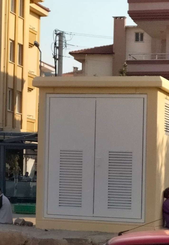 Selahattin Çelik'in graffitisini silen Muğla belediyesini de unutmadık.