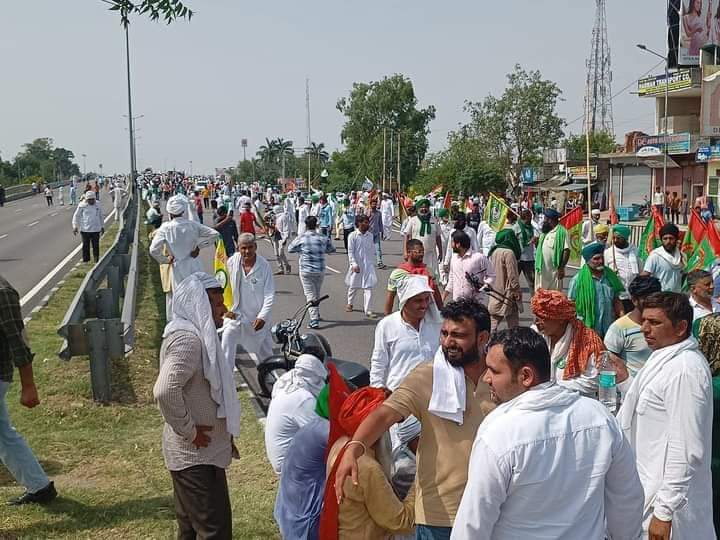 _Lohagarh's tweet image. #पीपली में किसानों ने जीटी रोड ब्लॉक किया 

#GTRoad #जीटीरोड़