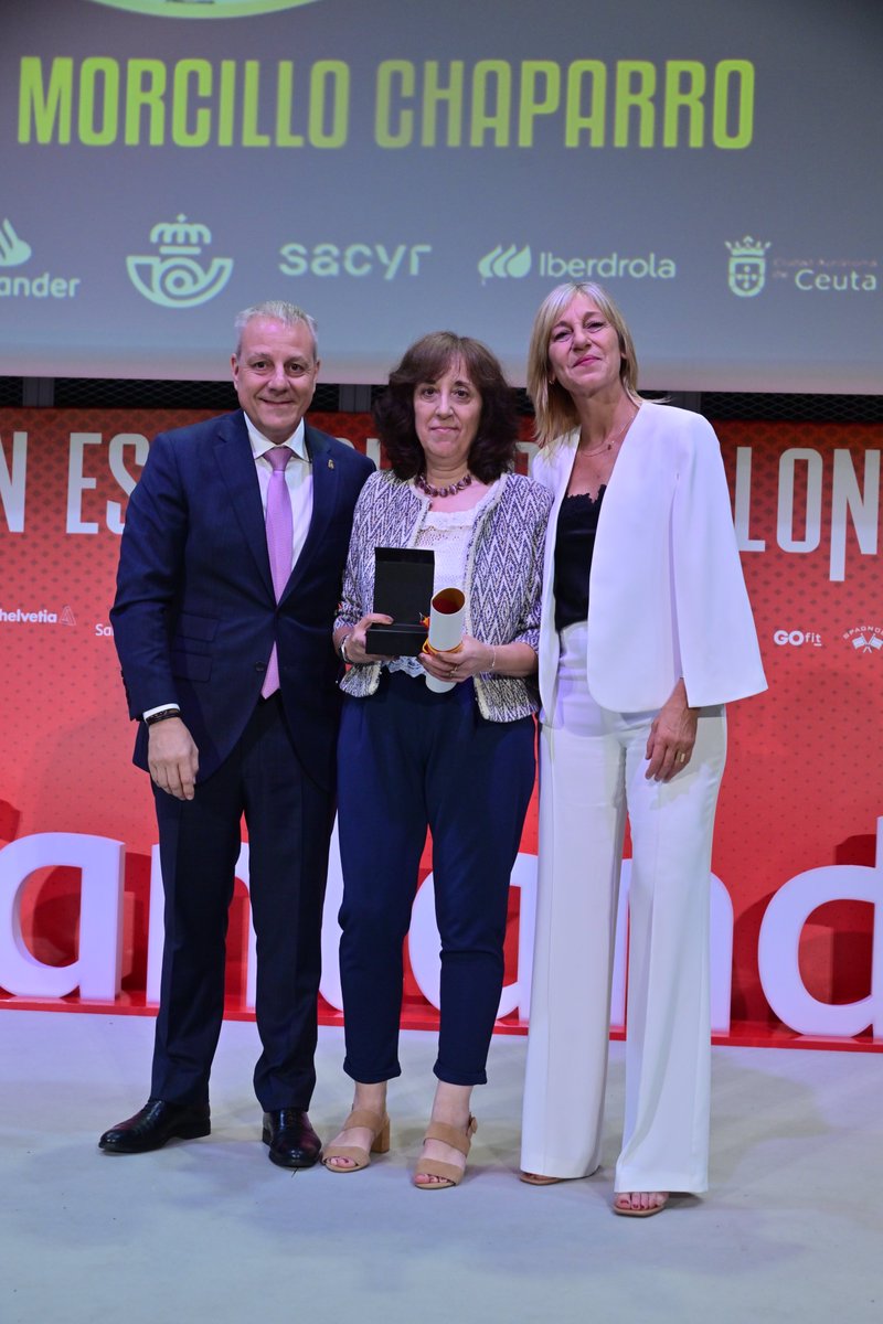 RFEBalonmano's tweet photo. 🇪🇸 #PremiosNacionales2023 - Federativos (II)

🥇 @MiguelAValeroT
🥇 @_sergioberrios
🥇 Milagros Morcillo Chaparro
🥇 Jesús Ludeña Martín

#Balonmano https://t.co/Nk0grCO8wj