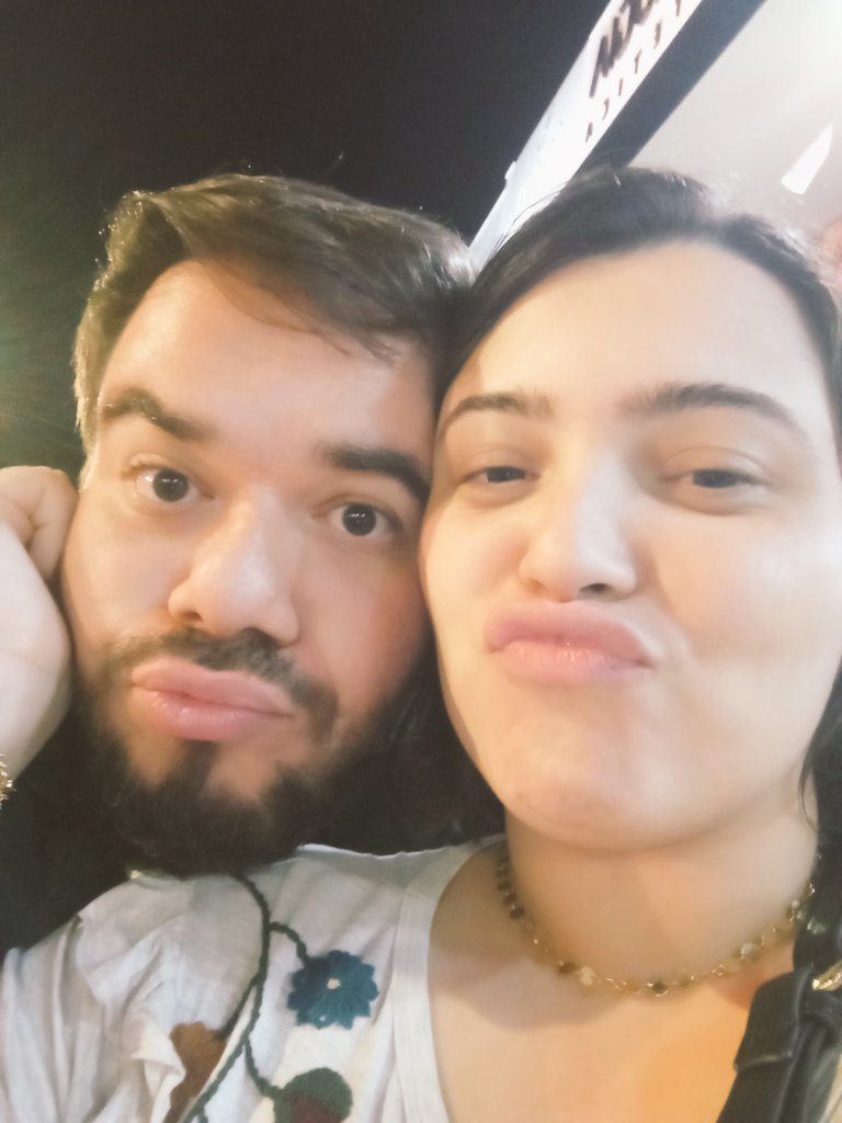 caradeluaa_'s tweet photo. Feliz dia dos namorados ❤️ https://t.co/PhTvukBkWP