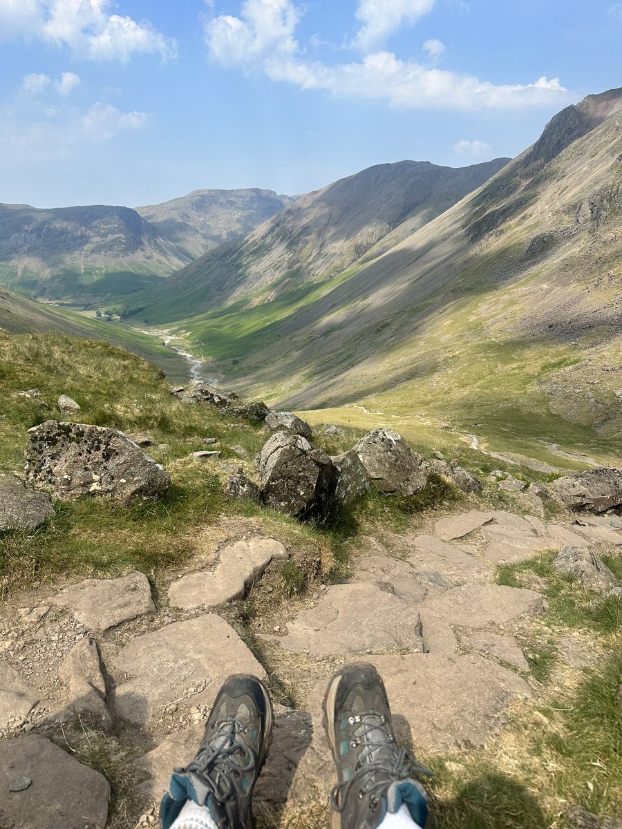 misguidedemilee's tweet photo. The Lake District was something else 🫶🏼🥾🍻🛶🏔️☀️🧗‍♀️ https://t.co/DSRXl2Xn4A