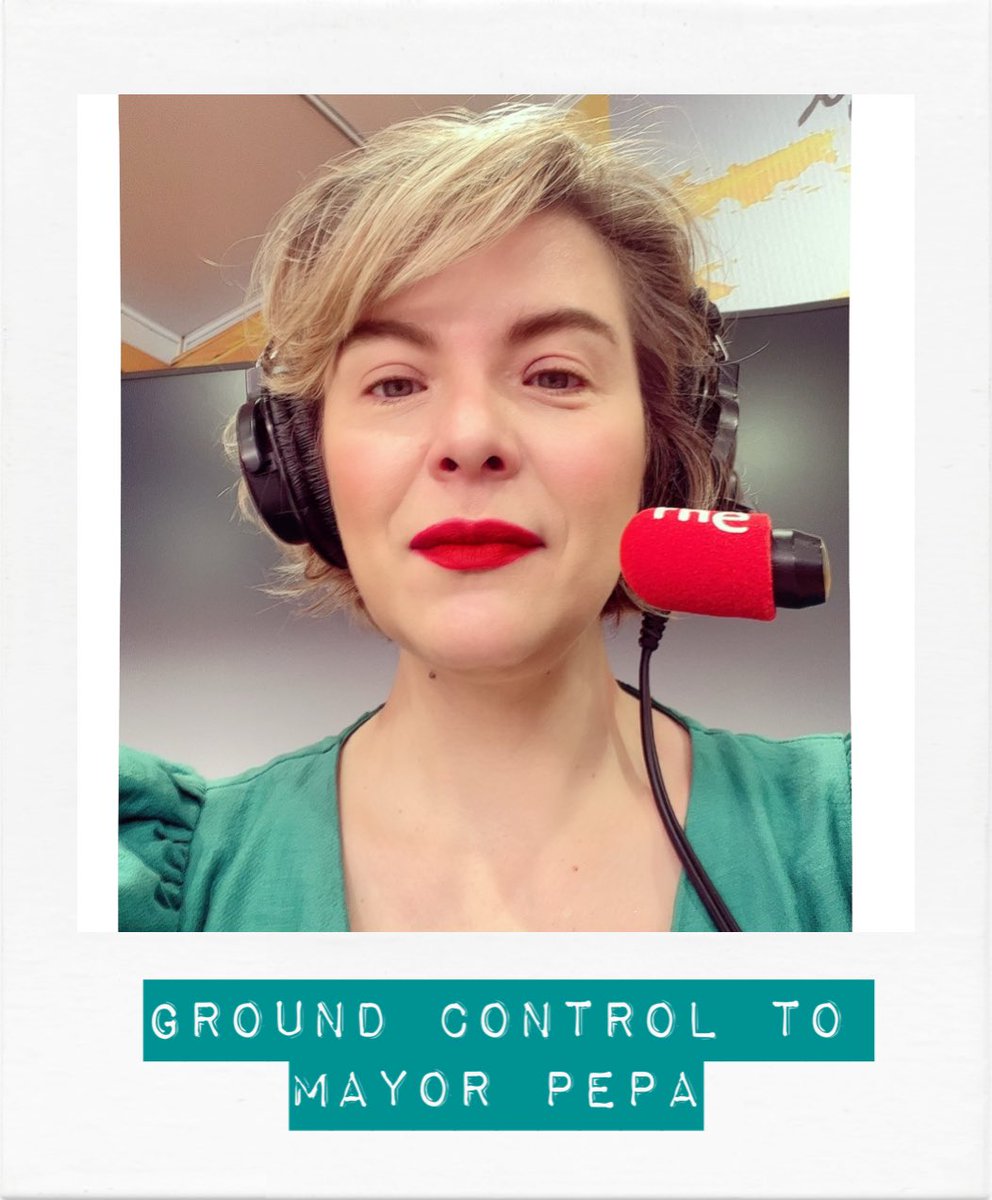 Ayer estuve cantando y contando cosas con Pepa Fernández y su equipo! Fue en <a href="/NEUDC_RNE/">No es un día cualquiera | RNE</a> en el estudio móvil de <a href="/rne/">Radio Nacional</a> de la Feria del libro en Madrid.