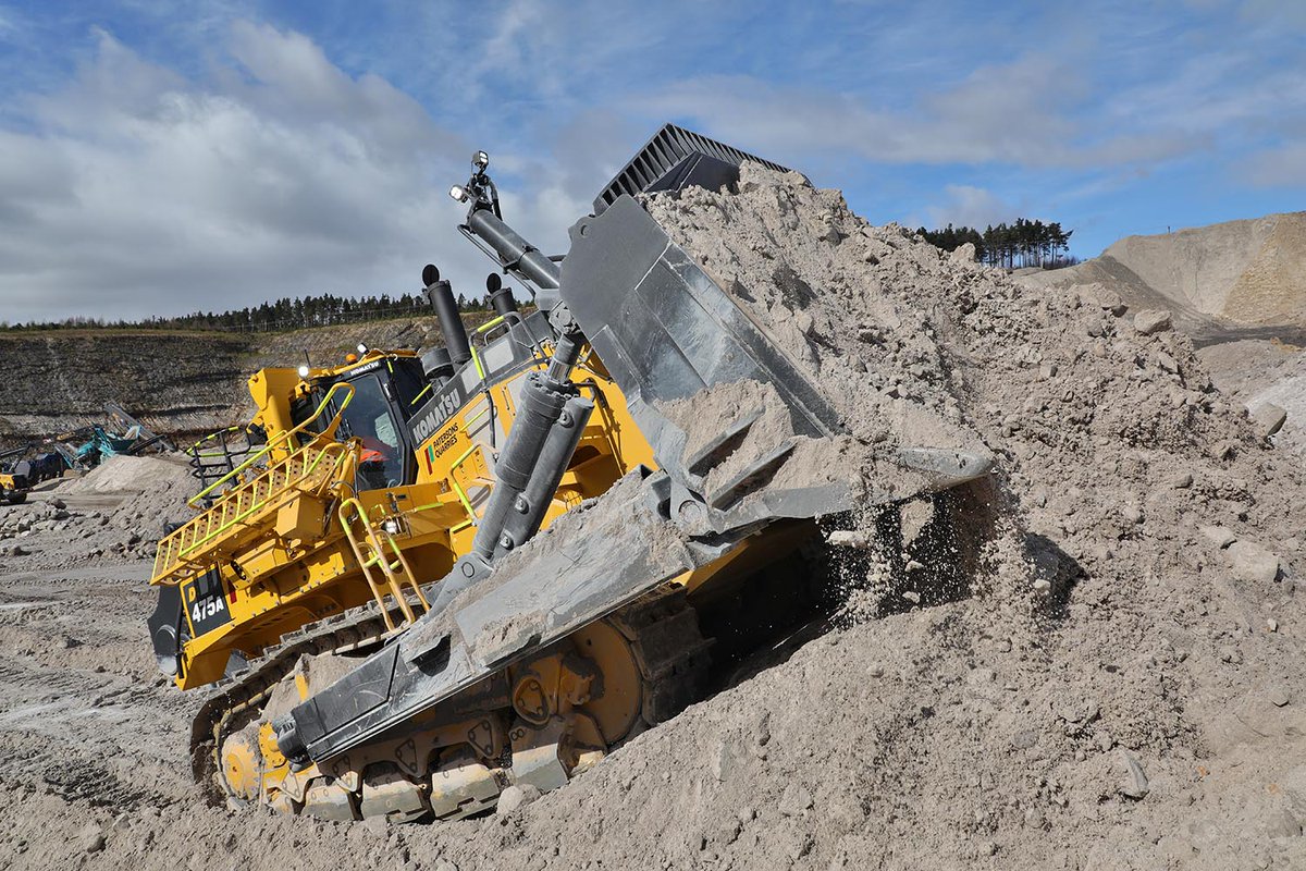 EarthmoversMag's tweet image. EARTHMOVERS – The magazine for owners + operators.

Industry news – bit.ly/3qBfzEu
Digger Man Blog – bit.ly/3Ckxy4F
Videos – bit.ly/3J7prfs
Subscribe – bit.ly/3NzTQUI

#EarthmoversMagazine #Plantworx2023