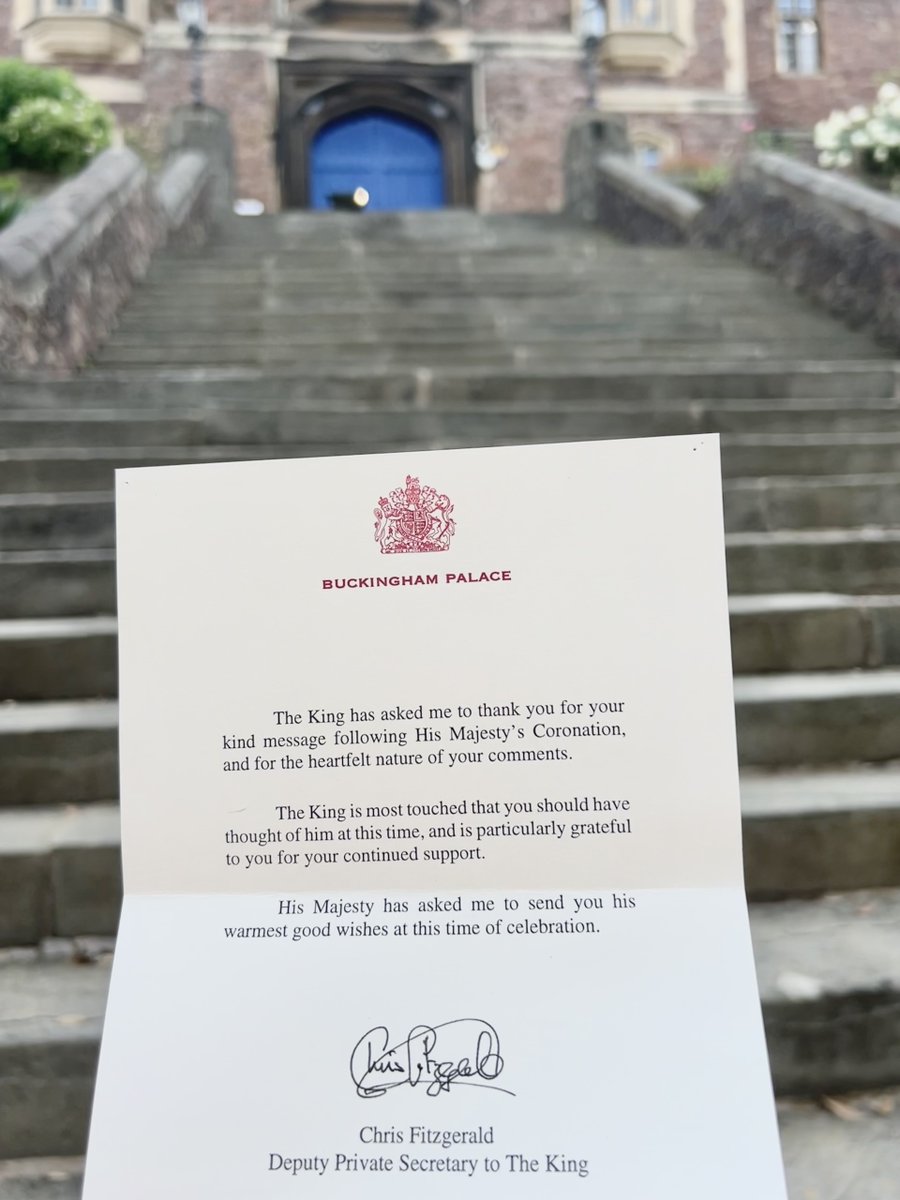 From Buckingham Palace to QEH
His Majesty thanks QEH for its good wishes ahead of the Coronation that took place in May

#buckinghampalace #qehcommunity #theroyalfamily
