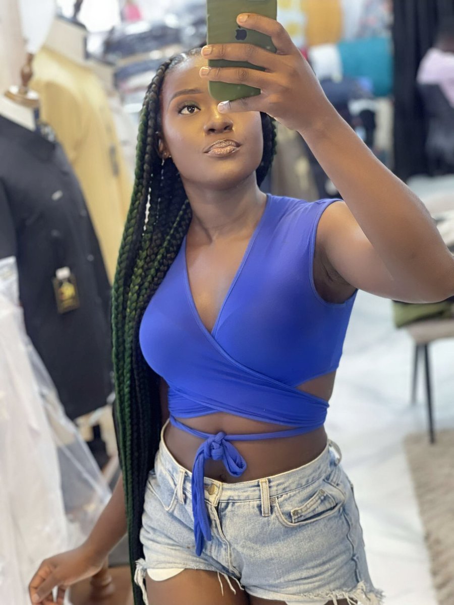 Officiacocoblac's tweet photo. Hi can we be friends ๐
#longtimenosee
#trend #innow https://t.co/eWet2V3CHf