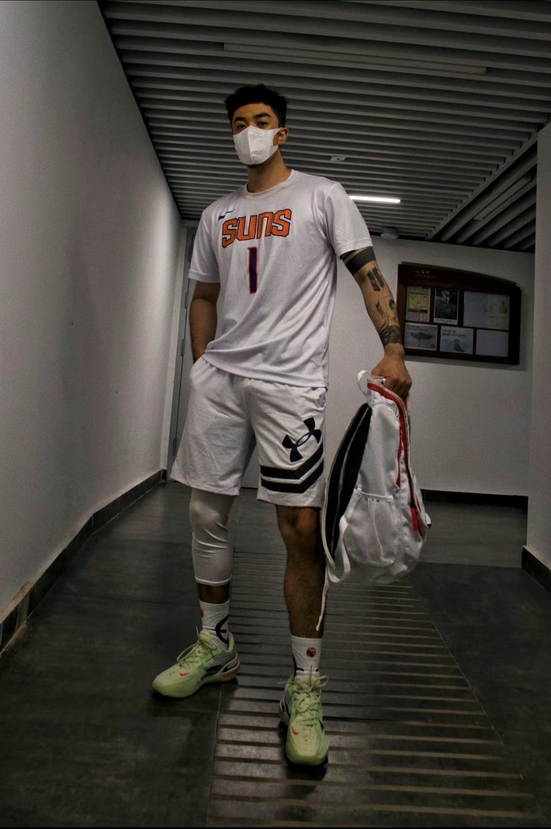 高考结束了，有没有优质小狗狗🐶
#体育生