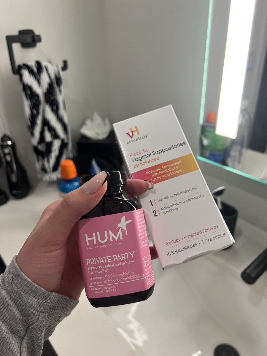 as someone w/ a very sensitive vagina, these two have been a life saver! Hum’s probiotic + VH essentials’ prebiotic suppositories 🖤 highly recommend