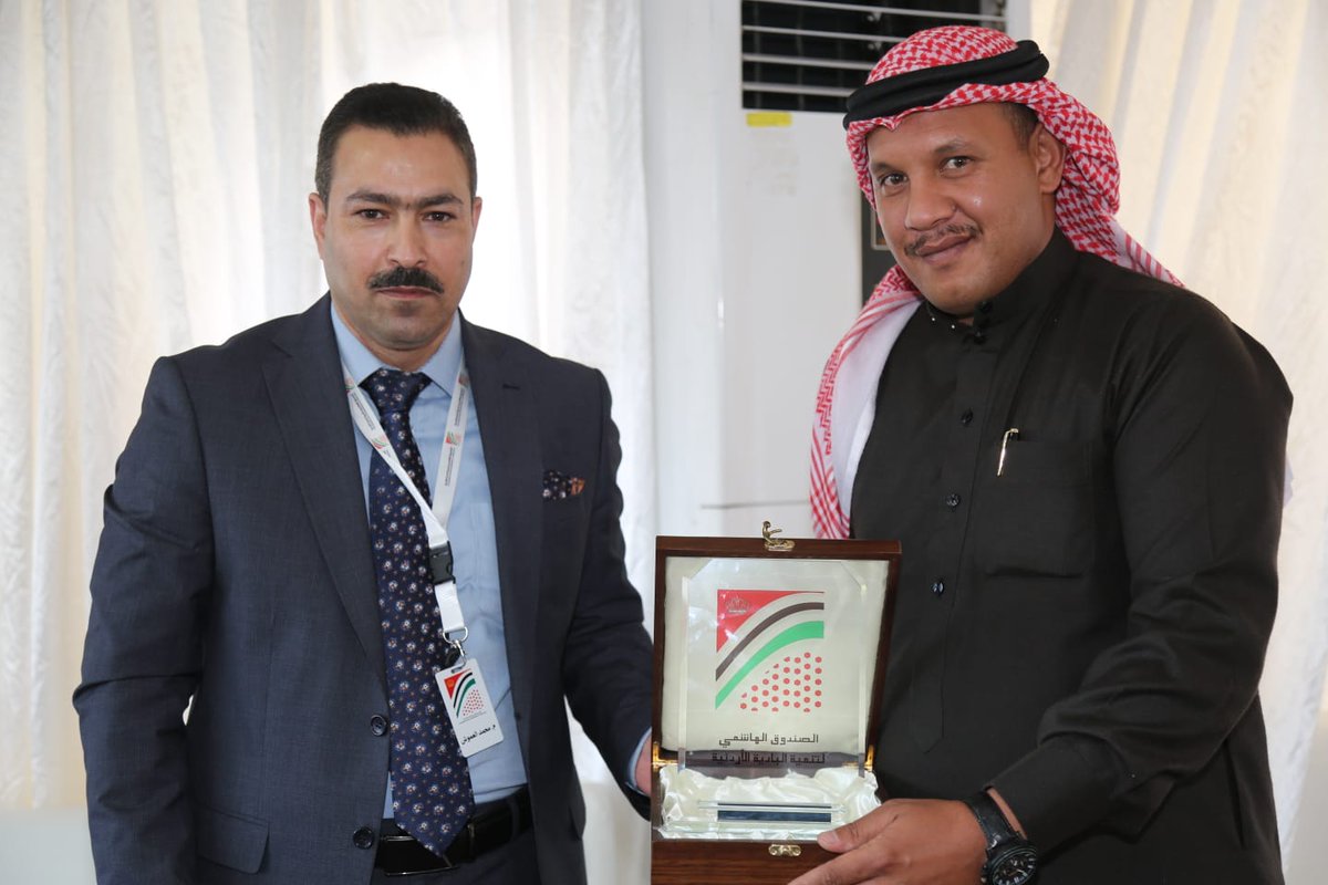 MShdyf's tweet photo. تشرفت بالمشاركه الشعريه في مهرجان الجميد والسمن السابع برعاية رئيسة امناء الصندوق الهاشمي لتنمية الباديه الاردنيه(صاحبة السمو الملكي سمو الاميره بسمه بنت علي)
واشكر القائمين على المهرجان من عطوفة مدير الصندوق الهاشمي السيد جمال طراد الفايز والمهندس محمد مفلح العموش 
والموظفين https://t.co/m1YeObfuFG