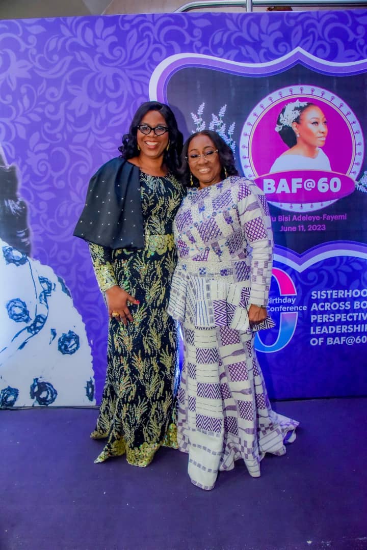 YemibOyebanji's tweet photo. It was a very exciting weekend reading and listening to glowing tributes in honour of our own mother and global citizen, Her Excellency, Erelu @bisiafayemi as we celebrated her 60th birthday in grand style. https://t.co/jKzBms97Do