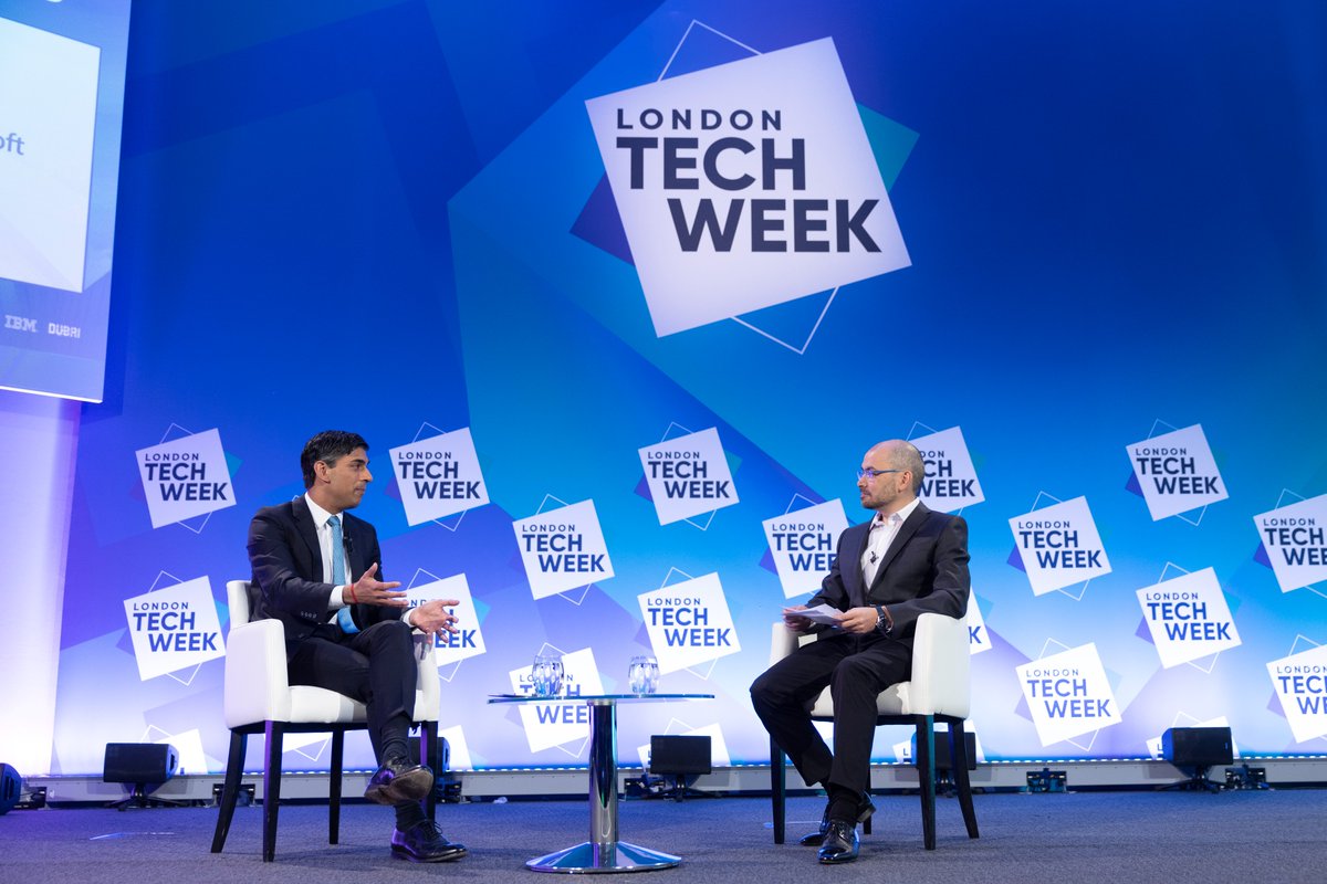 The AI age offers immense opportunities for the UK and the world to improve people's lives. It was great to open #LTW2023 with the Prime Minister @rishisunak by talking about how government and industry can work together to achieve this promise.