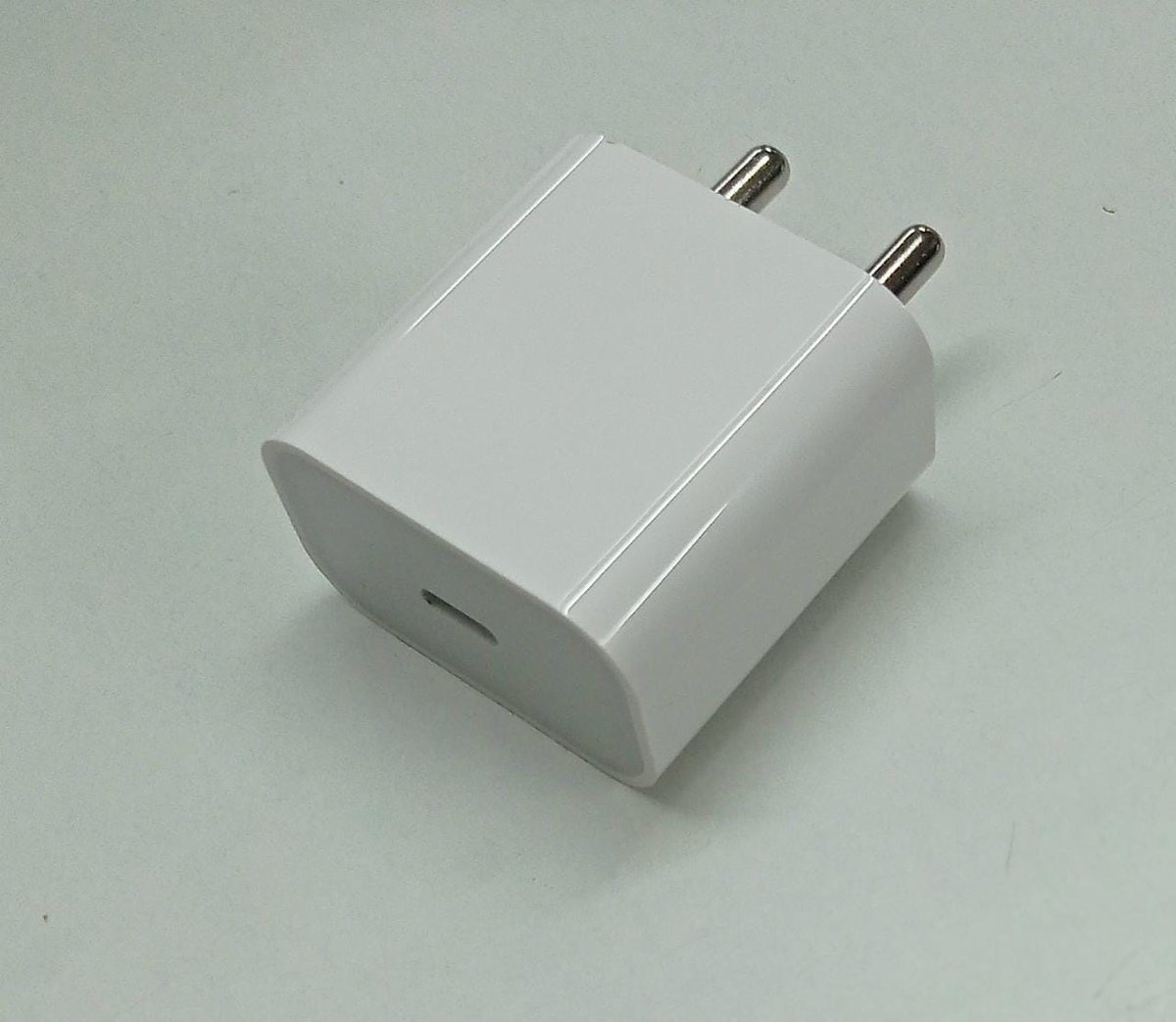 e1cables's tweet image. With this tiny but powerful accessory, you can connect your Type C devices seamlessly and enjoy uninterrupted data transfer and fast charging. 🔄⚡️💪#Cablewirefair #Traders #Adopter #manufacturing #manufacturer #Delhi #Indian #fastcharging @ArundhatiRajpal