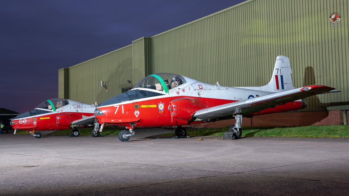 🇬🇧 Jet Provosts at South Wales Aviation Museum Nightshoot 
@SWAMStAthan
Photo Olimpia 
#aviationphotography #Military #nightshoot #nightphotography #stathan #Wales #royalairforce #Barry #jetprovost