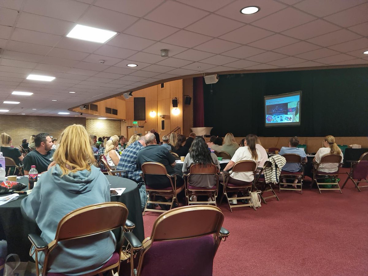 Ysgol Maes y Coed tweet media