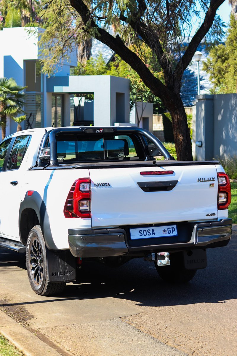 NickyNesh_'s tweet image. This week I’m inside the @ToyotaSA Hilux GR-S 

Priced at R918 000 is it worth it ? Is it better the the Ford Ranger ? 

I will tell you in my review : youtube.com/@SwitchOffSout…