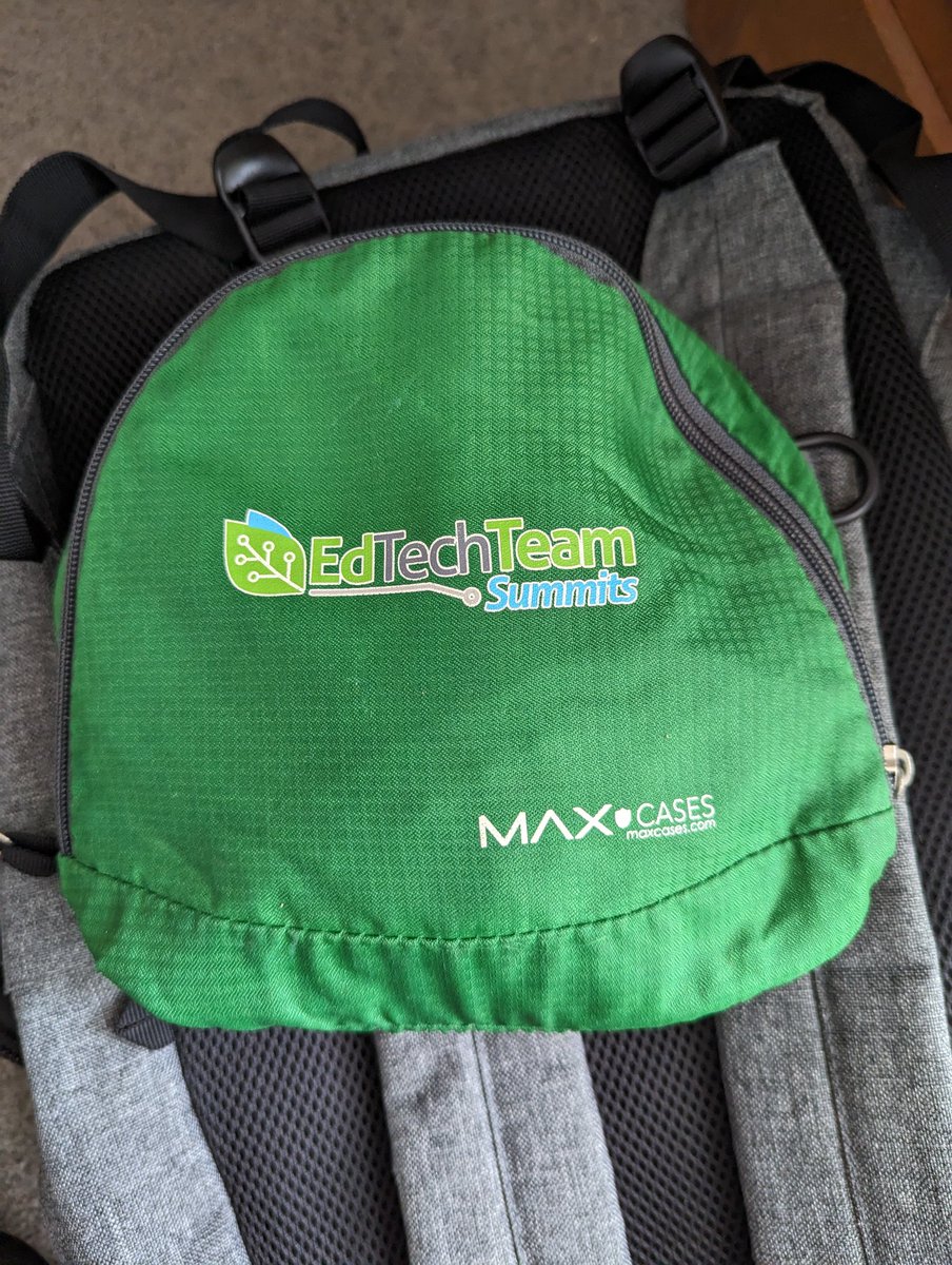 crispy_smith's tweet image. Still the best swag ever by the king of swag @mistersill . 
Who else has one of these backpacks still kicking around ? #edchatnz #gafesummit