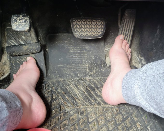 Empress Katie 💎's pics and videos - FyaqRr7XwAIyRw2 jpg:small image 23