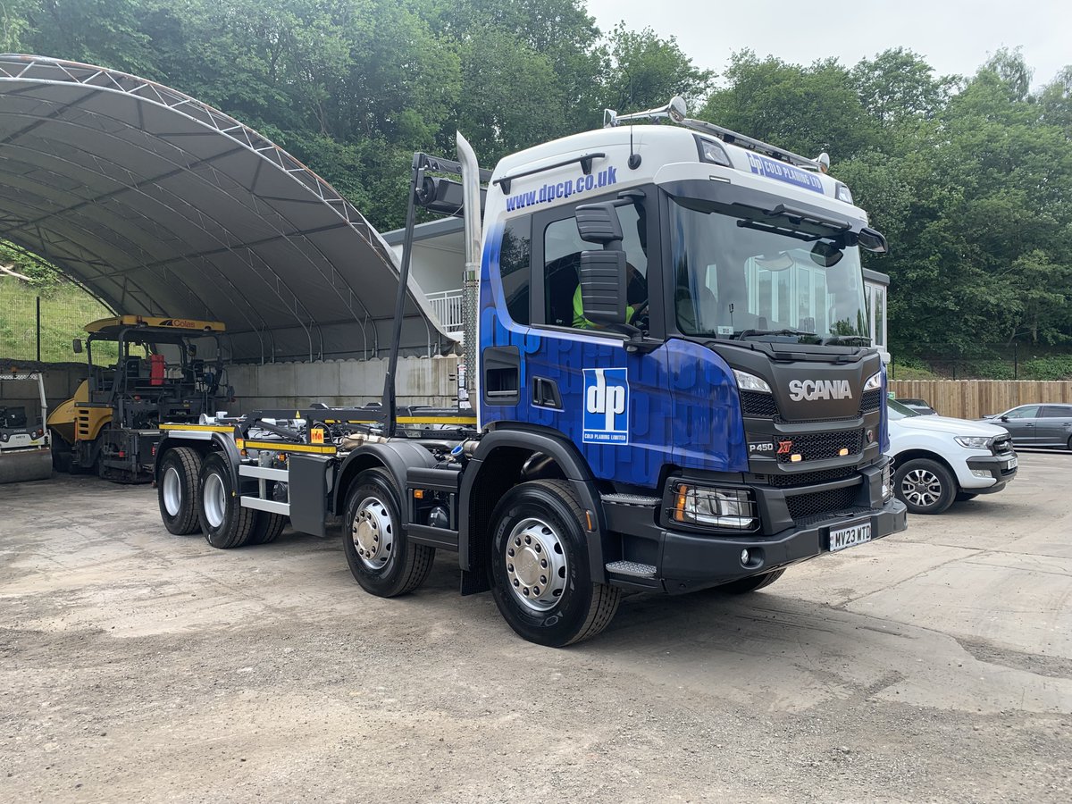 The winners of the Scania STA (Service Team Awards) 2022, our #TraffordPark depot, recently delivered this @ScaniaUK… It’s an incredibly smart #Scania P 450 #XT, which has gone to its new home at D.P. Cold Planing! @BallyveseyLtd #logsitics #transport #greatermanchester