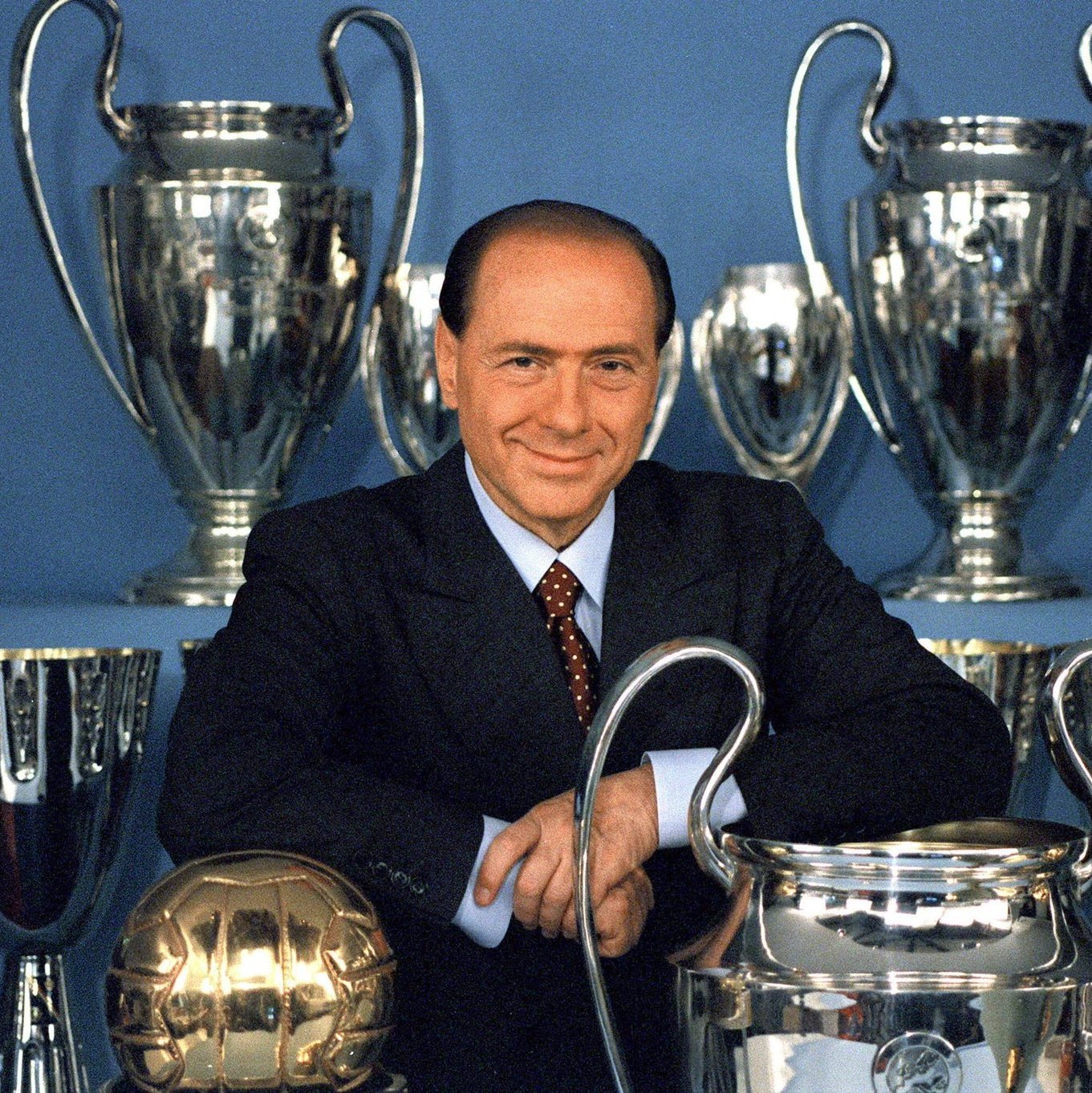 ULTIMA ORĂ! AC Milan, omagiu "de neuitat" fostului proprietar Silvio Berlusconi. Fostul premier a murit la vârsta de 86 de ani. Foto: Tw/@IFTVofficial