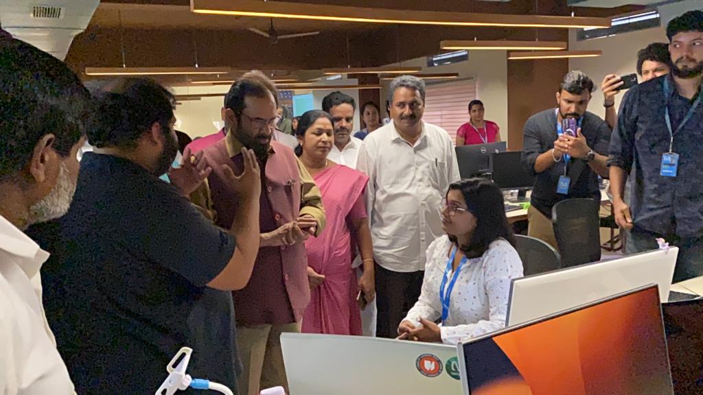naqvimukhtar's tweet photo. Today visited New International IT Company in Bathry, Wayanad. The young  entrepreneurs were enthusiastic regarding the programmes of @narendramodi govt to promote entrepreneurship. #9YearsOfSeva #9YearsOfDevelopment @BJP4Keralam @BJP4India https://t.co/rA8R1CFfEh
