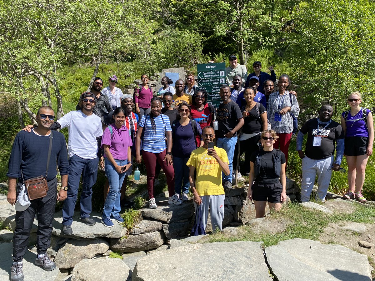BergenResearch's tweet photo. What a weekend! BBQ overlooking #Bergen and hikes to #Fløyen, #Ulriken and across #Vidden. Hope your feet are not too sore today after the long hike!
#BSRS2023 #SDGs https://t.co/tdiquqJoeC
