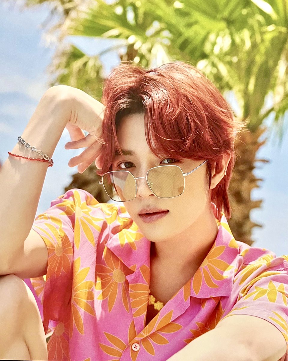 0XTYUN's tweet photo. taegyu au where

Spoiled hotel enterprise heir Beomgyυ's main form of relaxation and leisure as a tourist is flirting with the lifeguard at the resort. If he doesn't get Taehyυn's number, he'll have his dad acquire the whole island if he has to 🍹 https://t.co/gdzP8OsUEB