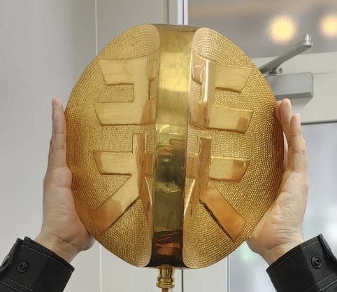 【吉報　大團旗発見‼️】

第24代OBの林です！
学生時代ずっと探し続けてきた東北工業大學學友會應援團の大團旗が見つかりました。震災以降ずっと行方不明でした。
大学を訪れた際に初めて目の当たりにした私はお恥ずかしながら泣き崩れました。

#東北工業大學學友會應援團
#東北工業大学