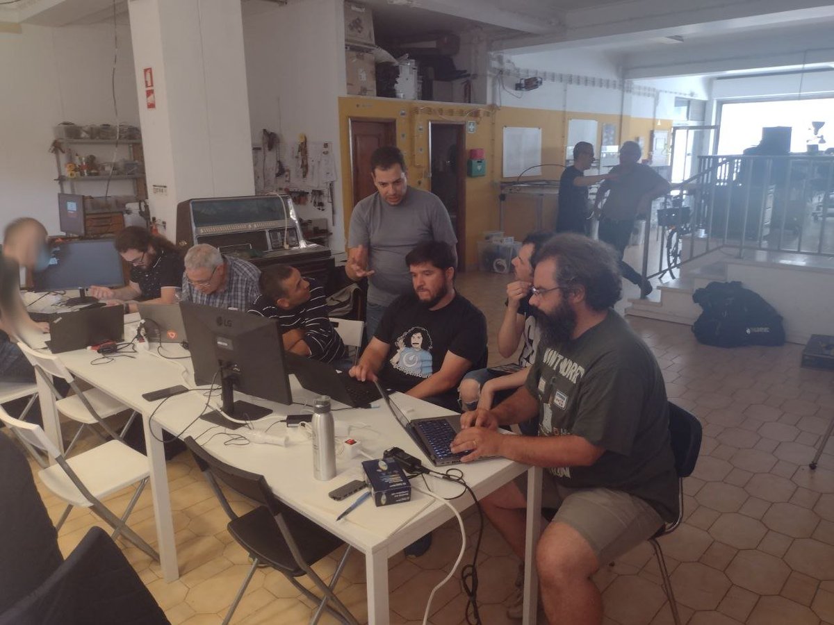 CentroLinuxPt's tweet photo. https://t.co/JznVgHmrQ9