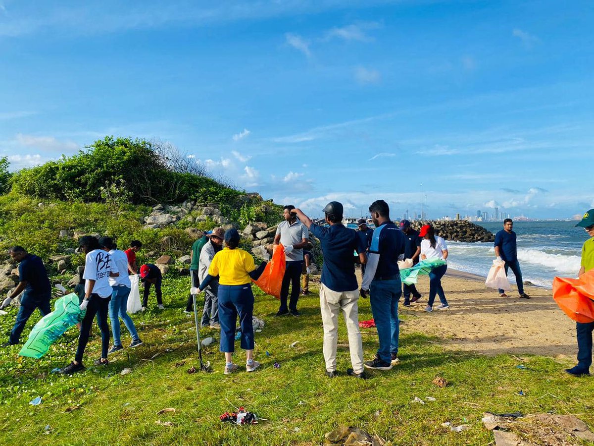 On the 9th of June, Dole Lanka, in partnership with BSL, Cleantech (Pvt) Ltd., and the MEPA, organized a beach cleanup programme in Dikkovita, Wattala. This initiative was carried out to commemorate #OceanDay2023.  #PlasticPollution #plasticfree