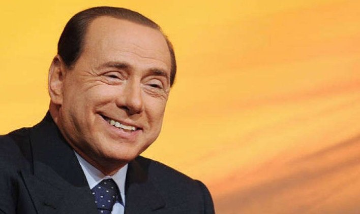 Oggi va via un pezzo di storia, un grande uomo,controverso...mai banale.Non scorderò mai il nostro primo incontro, ero terrorizzata, ma Lei riuscì ad accogliermi con il suo garbo e la sua signorilità! 
Grazie Presidente, buon viaggio❤️
#silvioberlusconi #rip