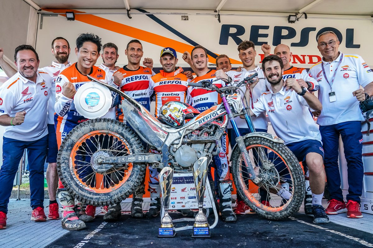 No words after this incredible weekend 👏🏻👏🏻

𝐓𝐇𝐀𝐍𝐊 𝐘𝐎𝐔 𝐓𝐄𝐀𝐌! 🧡

#mondaymotivation #RepsolHondaTeam #HondaRacingCorporation #ToniBou #GabriMarcelli