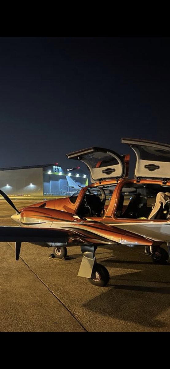 RichDunnFP's tweet image. Another day of delays and cancellations at Ronaldsway. Another day for G-JAAM to the rescue. SOS call at 0730 - airborne to Luton 1030. Delighted clients.