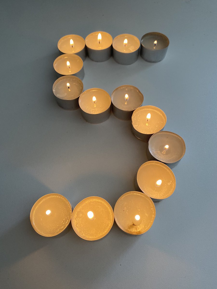 un 5 son 6 créditos🕯️🕯️🕯️🕯️🕯️