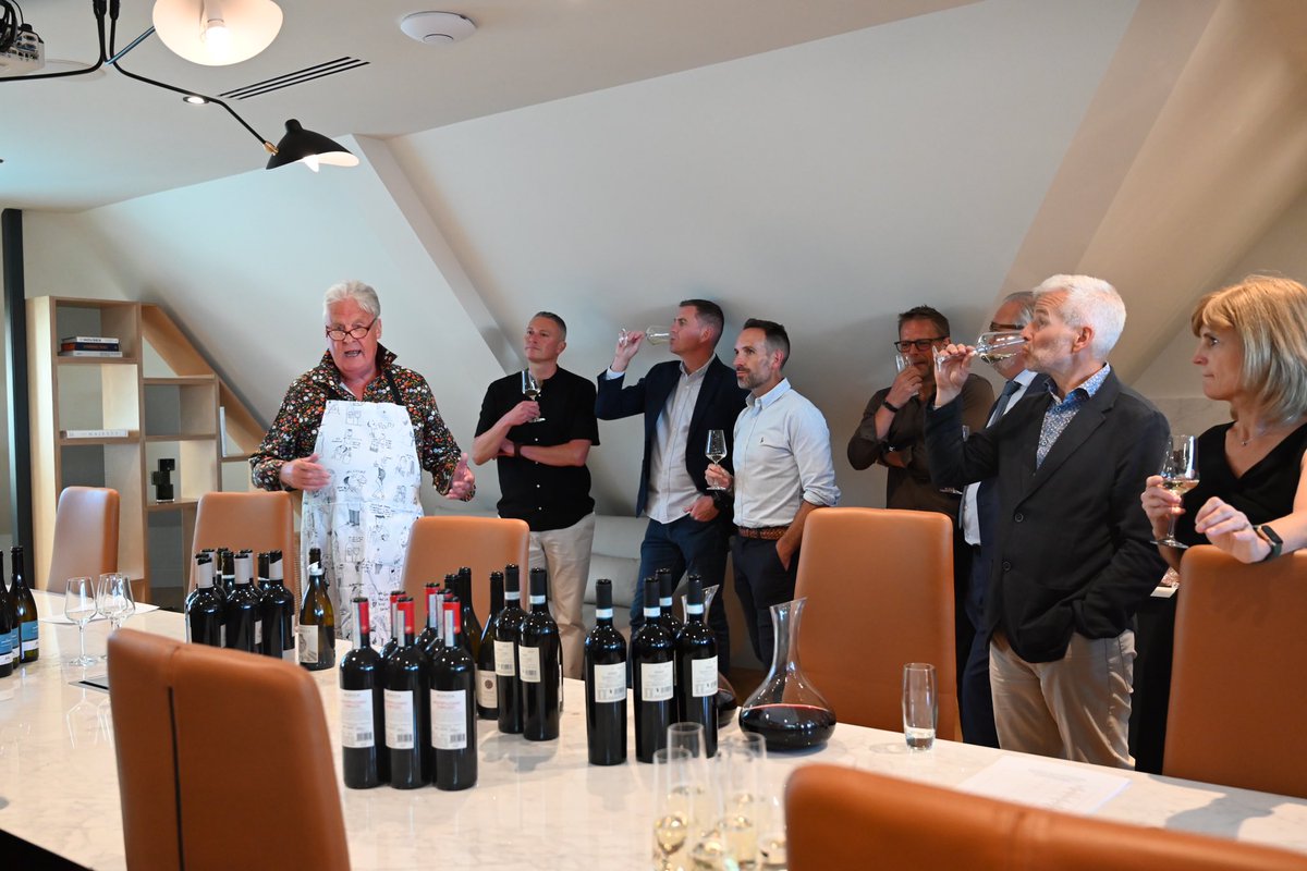 BeyondLawGroup's tweet photo. It was an honour for Beyond Law Group to sponsor @seashelltrust’s Italian Wine Tasting evening at One London Road last week in partnership with @brewindolphin. 

A fantastic turnout and all for an incredible cause 💛 https://t.co/9ti2e9yUmJ