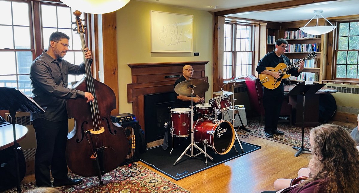 Thanks 2 all who came 2 yesterday’s concert @ the Oradell Public Library! The audience was amazing! Thnx also 2 Dianne and John for being so welcoming 2 us and 4 helping 2 keep the arts alive! See you all soon! #oradellpubliclibrary #jazzguitar #oradellartsfest #artsfest #gibson