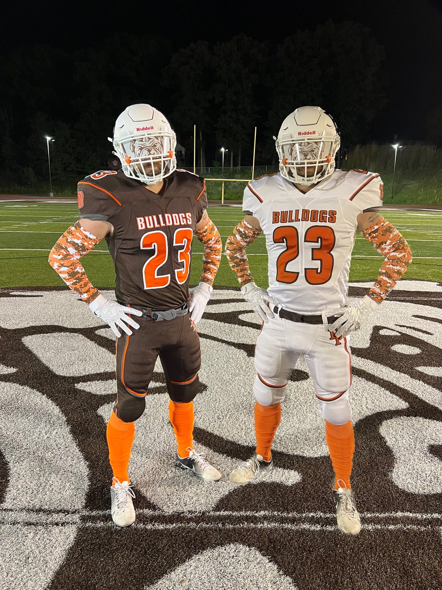 EP_BulldogFB's tweet image. It is time…….here are your 2023 Bulldog Jerseys!!
#bulldogfootball #footballjersey #eastpalestine #EPFootball #highschoolfootball #hottness #fridaynightlights