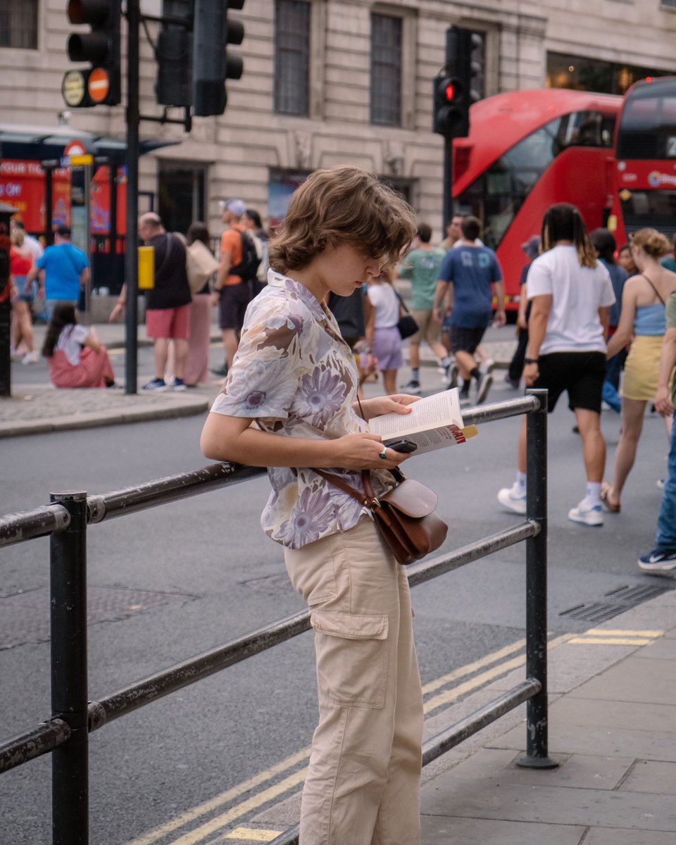 Went heavy on the factor 50 this weekend ☀️ 
#steeetphotography #photography #london #fujifilm #photographylovers <a href="/StreetEvolution/">Street Evolution</a>