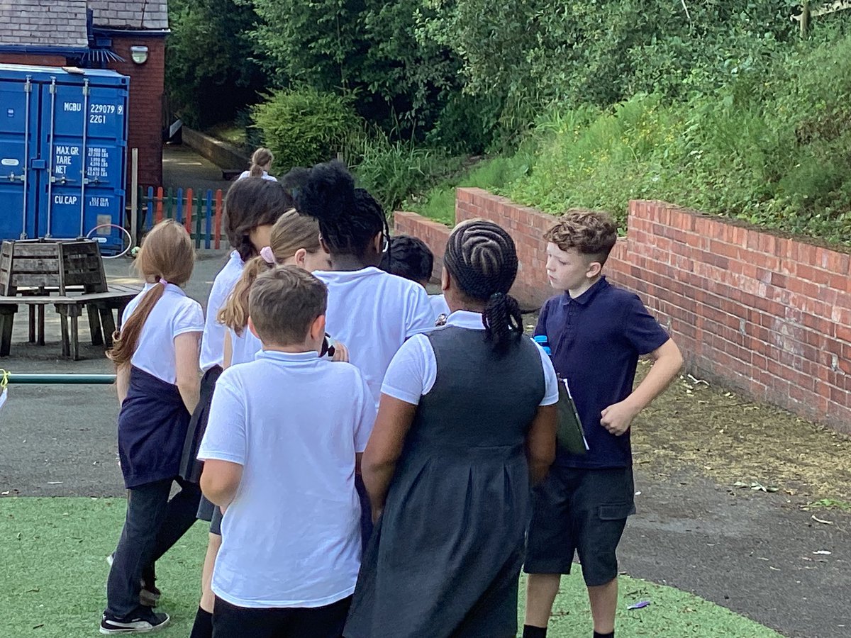 Vernon56KS2's tweet photo. It is topic launch day in UKS2! We are learning about different explorers and why their journeys are significant! We did some orienteering to find some famous explorers. Ask us who we learnt about! #VPPPE #VPPHistory https://t.co/ro1Bpt5WGc