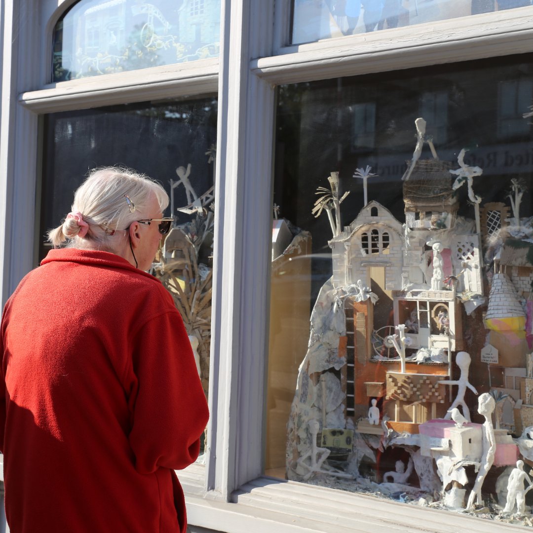 FoodMuseumUK's tweet image. Did you catch the Jubilant! Festival Friday? 😮 

There were performances at @JohnPeelCentre &amp;amp; @StowLibrary + opening nights for exhibitions at @Modece &amp;amp; @FoxYardStudio😍 

You can still visit Jubilant! exhibitions until Wednesday 14th, find out more: foodmuseum.org.uk/jubilant/