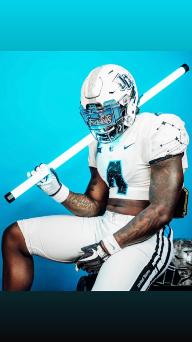 pressure_3's tweet photo. Charge on !⚔️⚔️⚔️ #Ucf #committed https://t.co/xuGQv328Jt