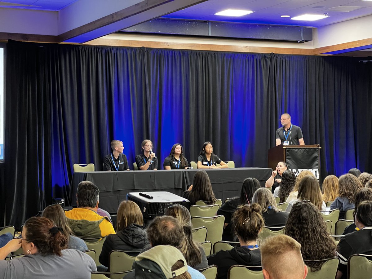 These amazing IC students representing us so well as the opening keynote speakers for the <a href="/InnEdCO/">InnEdCO</a> conference. Speaking to why @svvsd is such a special place to be. #stvrainstorm 
<a href="/areitzig/">Axel Reitzig</a> @OwenWillisIC @AngelaWuIC @LukasReckIC <a href="/SiennaArellano6/">Sienna Arellano</a>