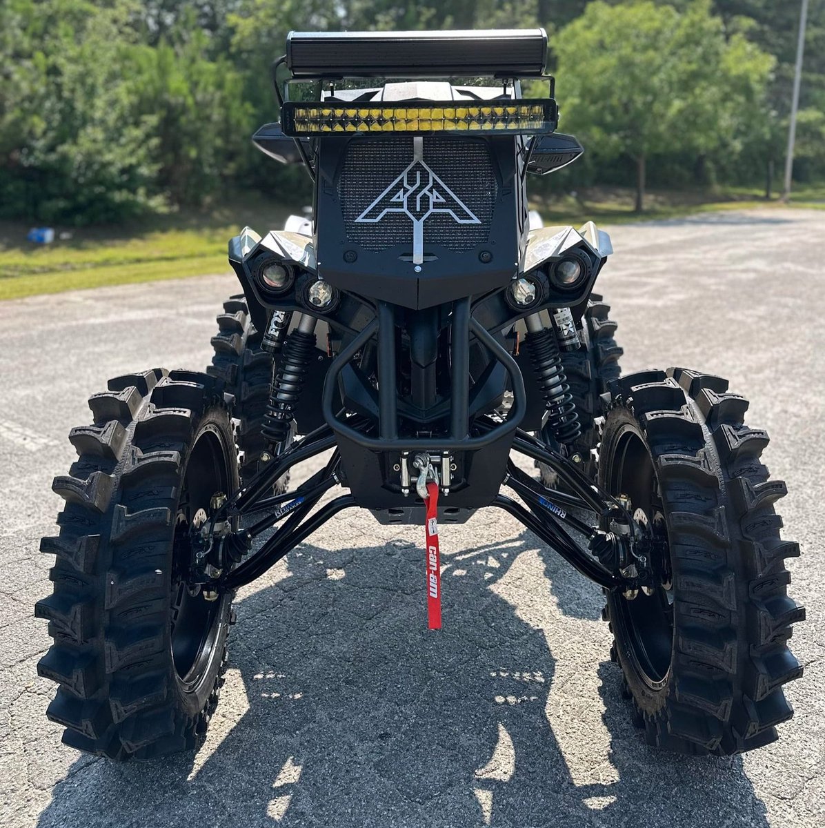superatvtweet's tweet photo. 💪 This @canam #RenegadeXMR turned out sick! @asapowersports get it hooked up with an #SATV 6" lift kit with #RhinoAxles, spinning 35" tires! 😎🦏 #LetsRide #BuiltforBattle
#superatv #satvnation #teamsuperatv #fuelwheels #satvsuspension #mudding #canam #canamrenegade #1000xmr https://t.co/Q1tnNtBzMH
