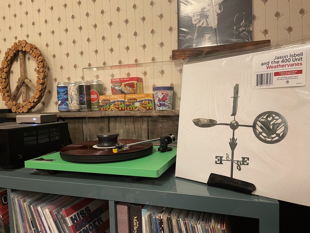 benerickson922's tweet photo. Perfect way to start off the week after an awesome weekend of live music seeing  @treyanastasio, and Orebolo (@orebolo87  @peter_anspach) in some great #Colorado venues. Taking the new @JasonIsbell &amp; the #400Unit album for a spin! #weathervanes https://t.co/CZ7DXpQ4vG