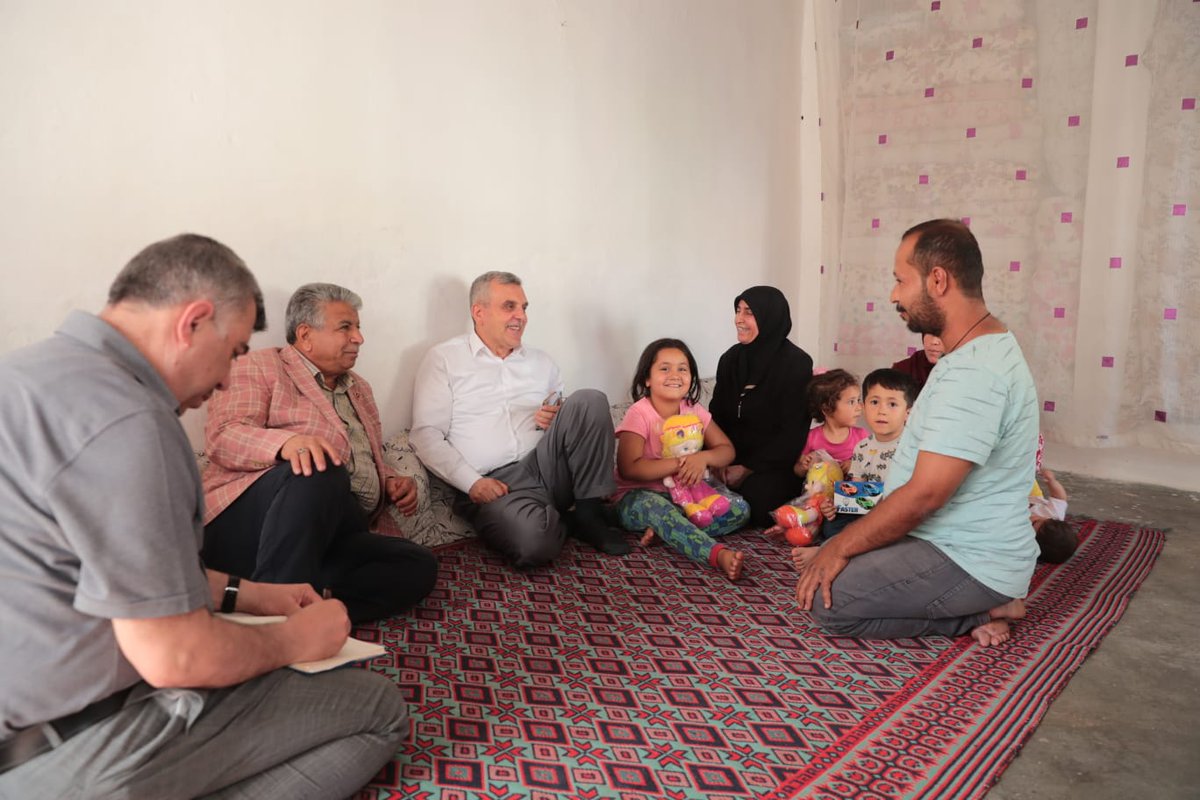 zabeyazgul's tweet photo. Bu hafta rotamız #Ceylanpınar ve #Viranşehir ilçeleri.

Ev ve hane ziyaretlerimizi her hafta belirlediğimiz ilçelere yoğunlaştırıyor, hemşehrilerimizin taleplerini direkt kendilerinden dinliyoruz.

Misafirperverliklerinden dolayı teşekkür ediyorum. https://t.co/g9YdciOxUb
