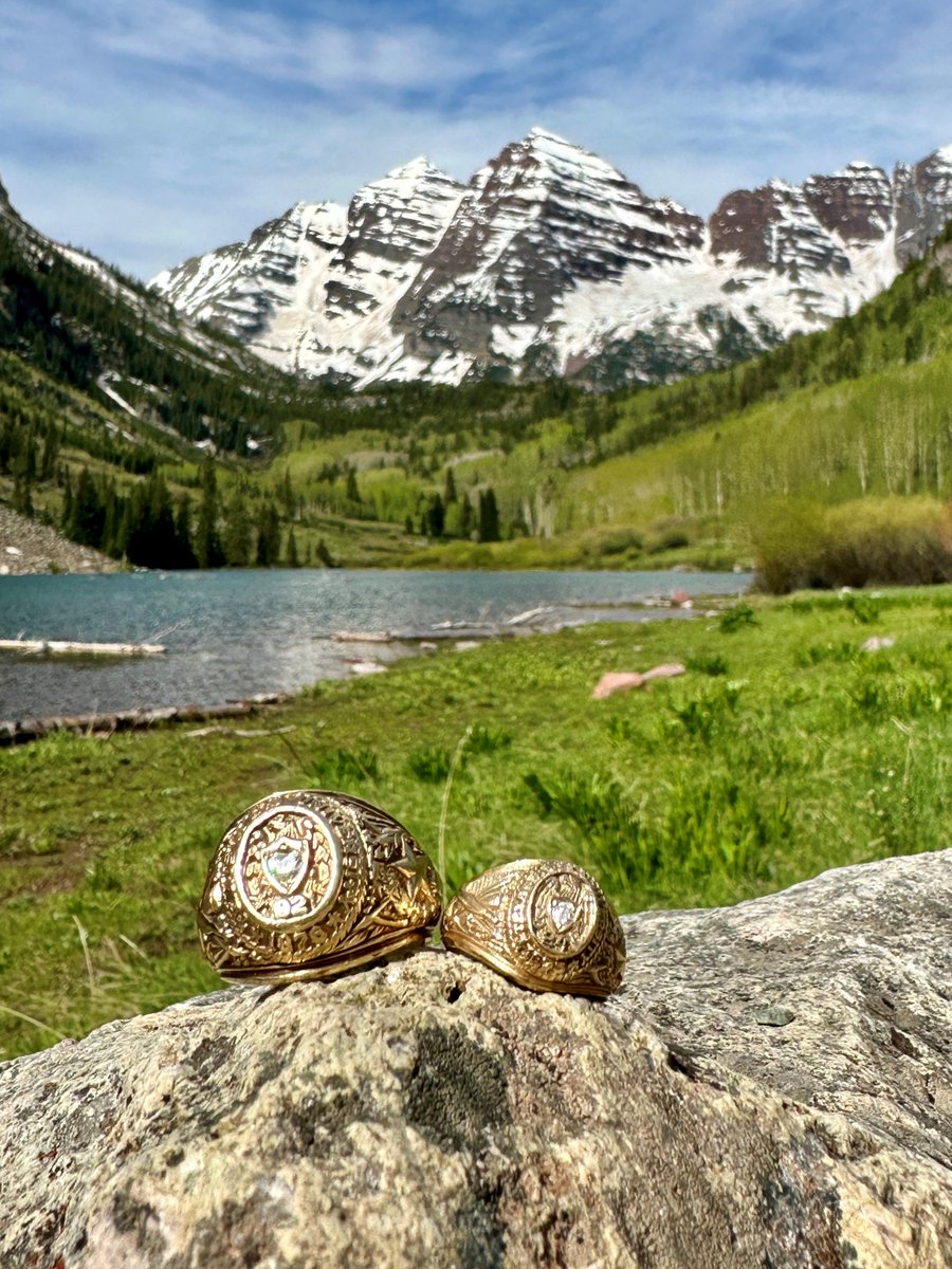 Two generations of Aggie rings ('92 &amp; '24) at Maroon Bells in Colorado.  Gig 'em! @tamu <a href="/morgangracek_/">morgan💫</a>